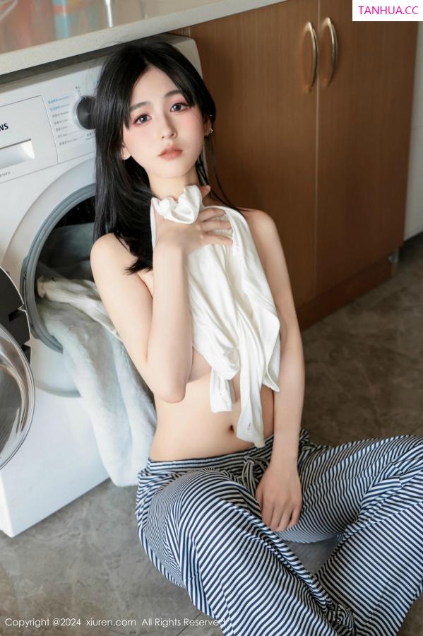   [XiuRen]高清写真图 2024.12.16 No.9605 奶芙乔乔 美腿黑丝第50张图片